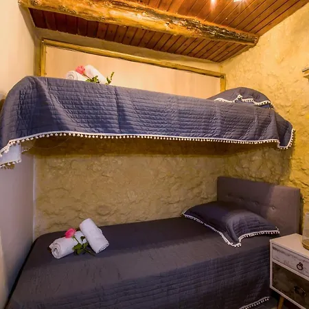 Holiday home Iasonas
